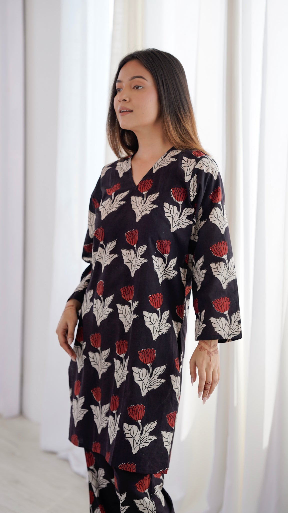 Tabassum Rozana Set