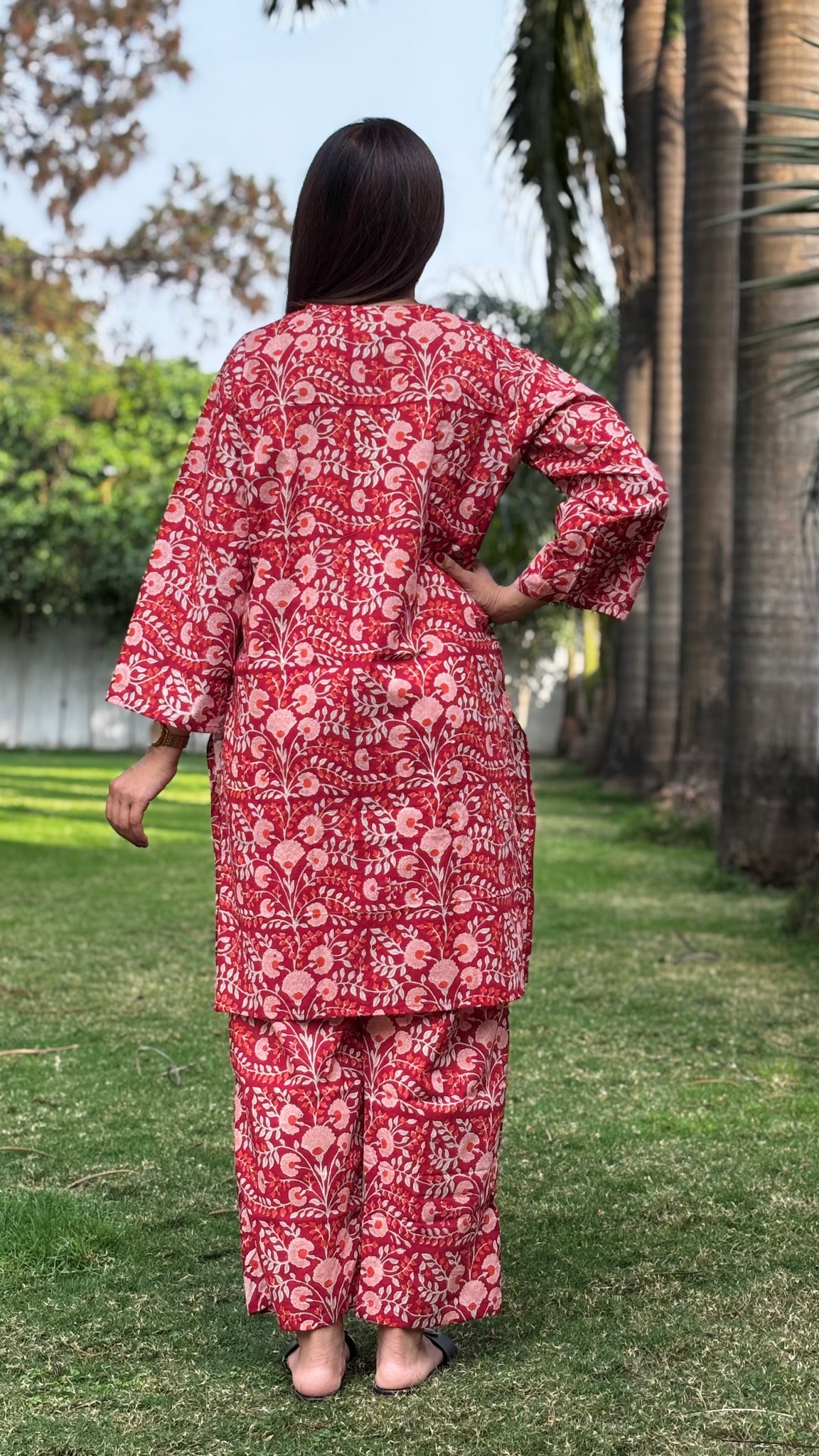 Mehnoor Rozana Set