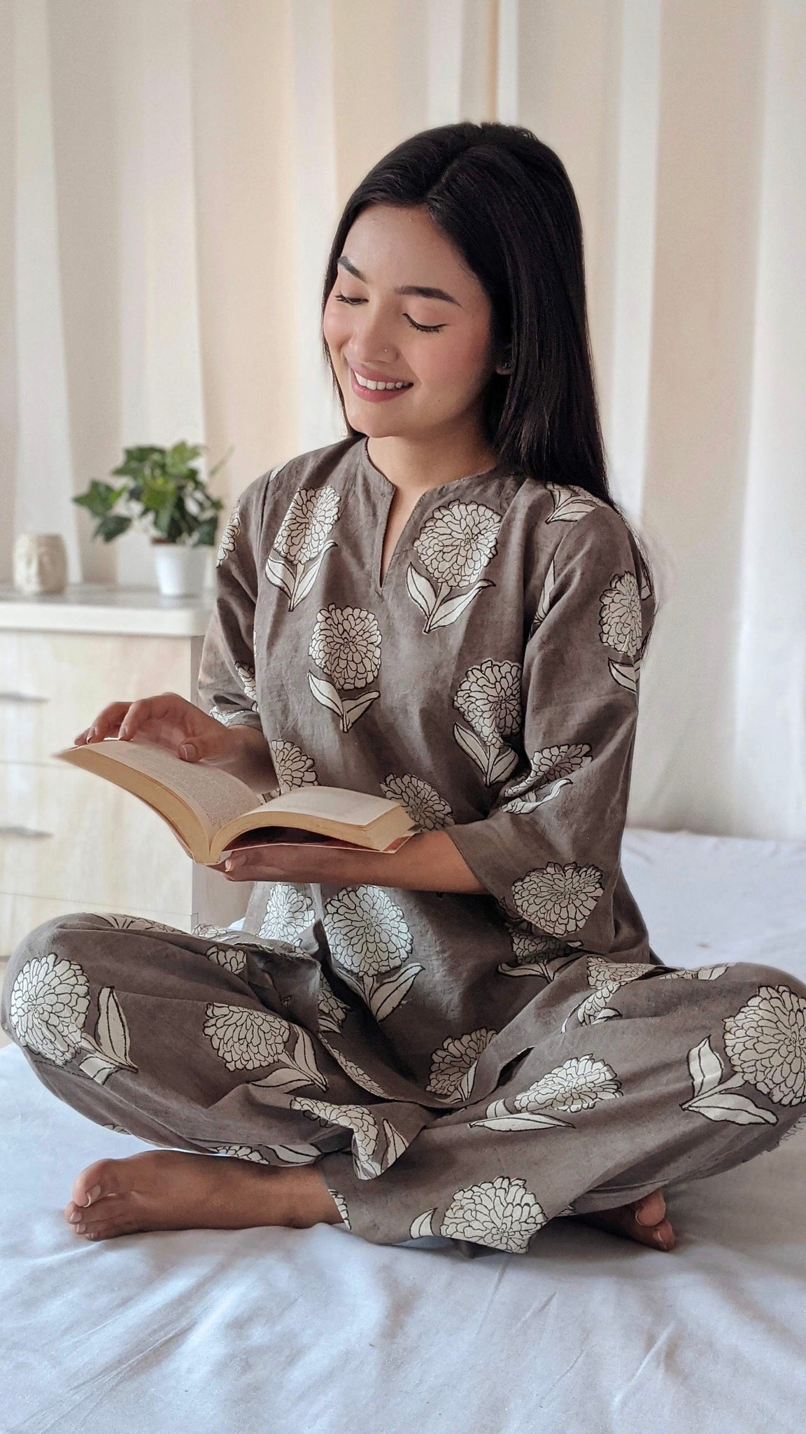White Marigold Pyjama Set